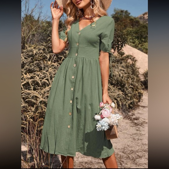 NWOT- Green Button Down V Neck Puff Sleeve Dress | Size L - Picture 3 of 5